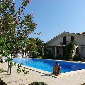 Casa Di Costanza E Flavia Alloggio in famiglia